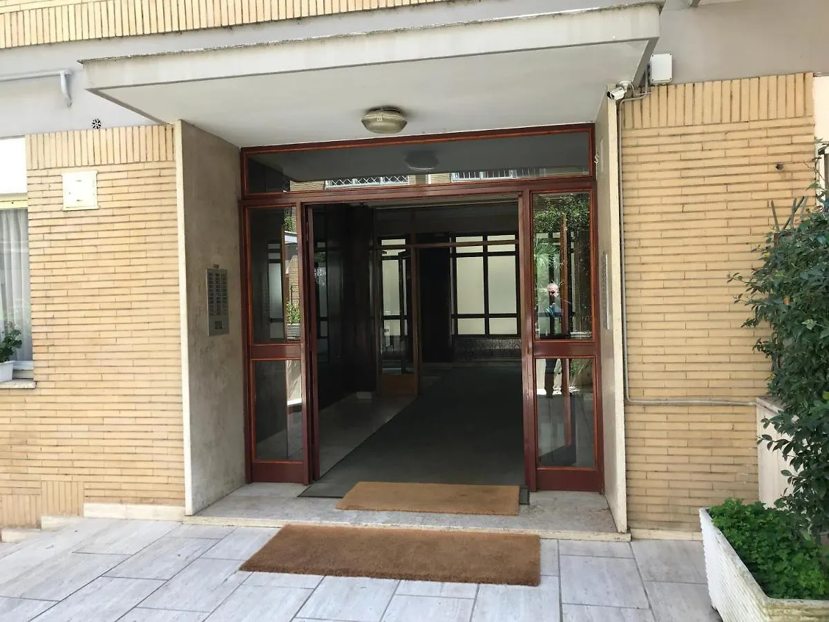ゲストハウス Room In Guest Room - Welcome To Our Establishment We Will Be Happy To Welcome You ローマ イタリア